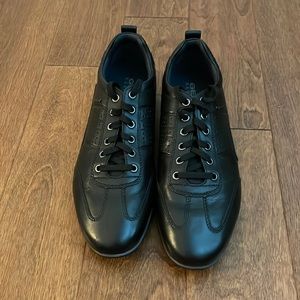 Black leather Geox tennis shoes